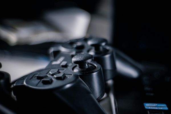 Blockchain in Gaming: The Emergence of Play-to-Earn Games